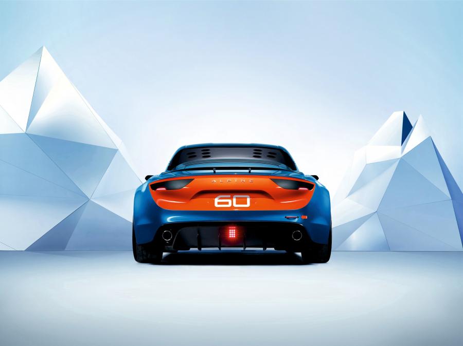  Alpine Celebration Concept 2015 года  (фото 12 из 19)